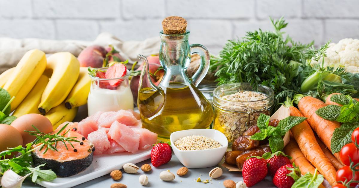 selection of Mediterranean diet foods feat image