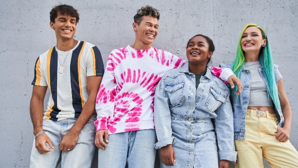 friends hanging out happy