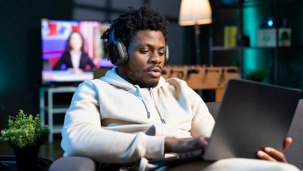 Parasocial Relationships In Blog Email Sized Image 04 02122026